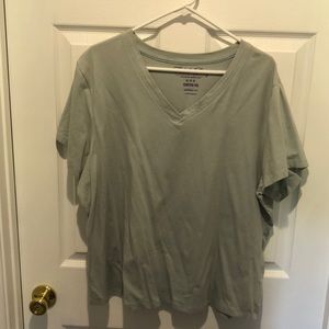 FADED GLORY 22W/24W V NECK TOP